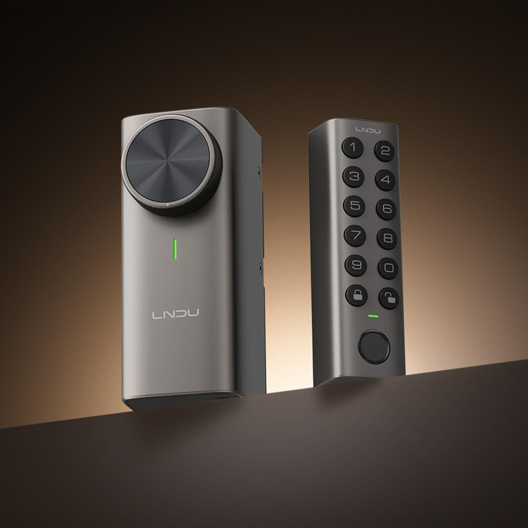 LNDU DL500 smart lock and keypad in a bronze-toned setting