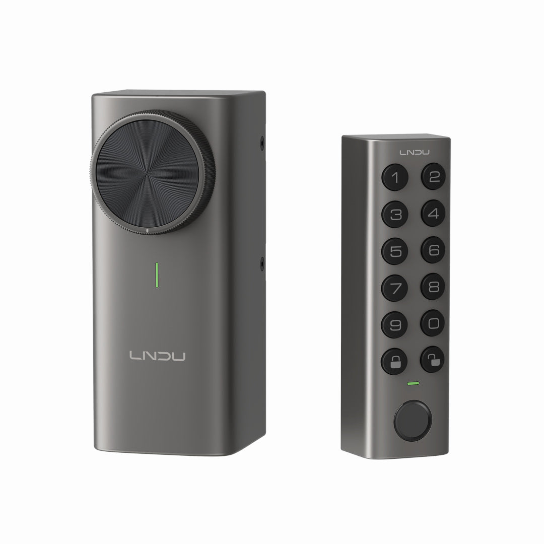 LNDU DL500 smart lock and fingerprint keypad on a white background